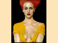 © Bettina Rheims. Courtesy Galerie Jérome Noirmont, Paris. La tentation de Jésus I, April 1997, Ville Evrard
