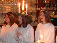 Santa Lucia - vorweihnachtliche Prozession im schwedischen Nyköping